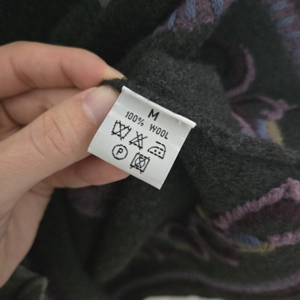 Vrikke Norwegian wool Cardigan sweater button up long sleeve green floral - Picture 7 of 8